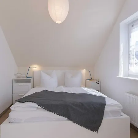 Born - Schwedenhus Og-whg. Wi-4.2 Wieck